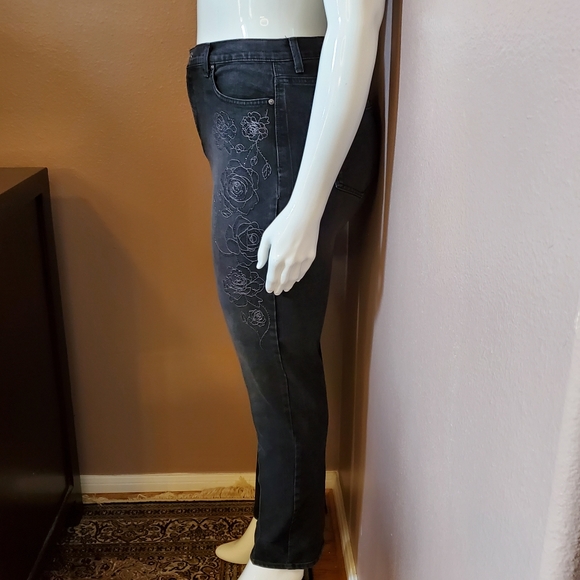 GLORIA VANDERBILT Amanda black rose jeans size 16 - Picture 2 of 7